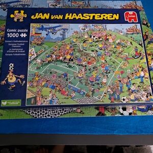 Jan van Haasteren Comic Puzzle - 1000 Pieces - Colorful
